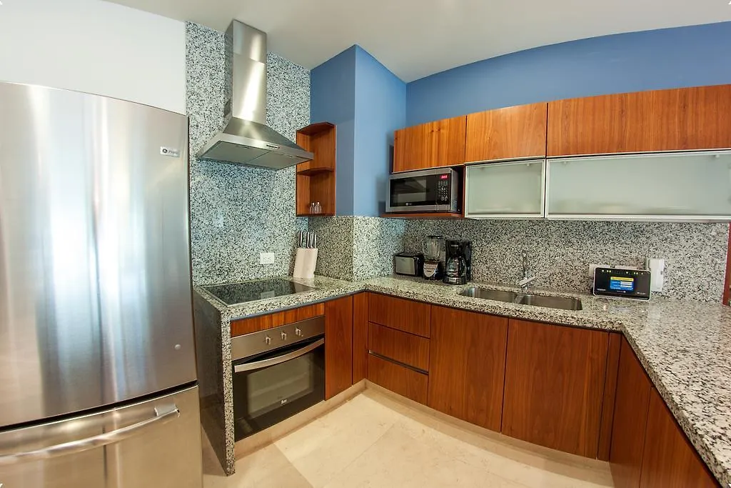 Gorgeous 3Br Condo In Amazing Neighborhood By Happy Address Apartment